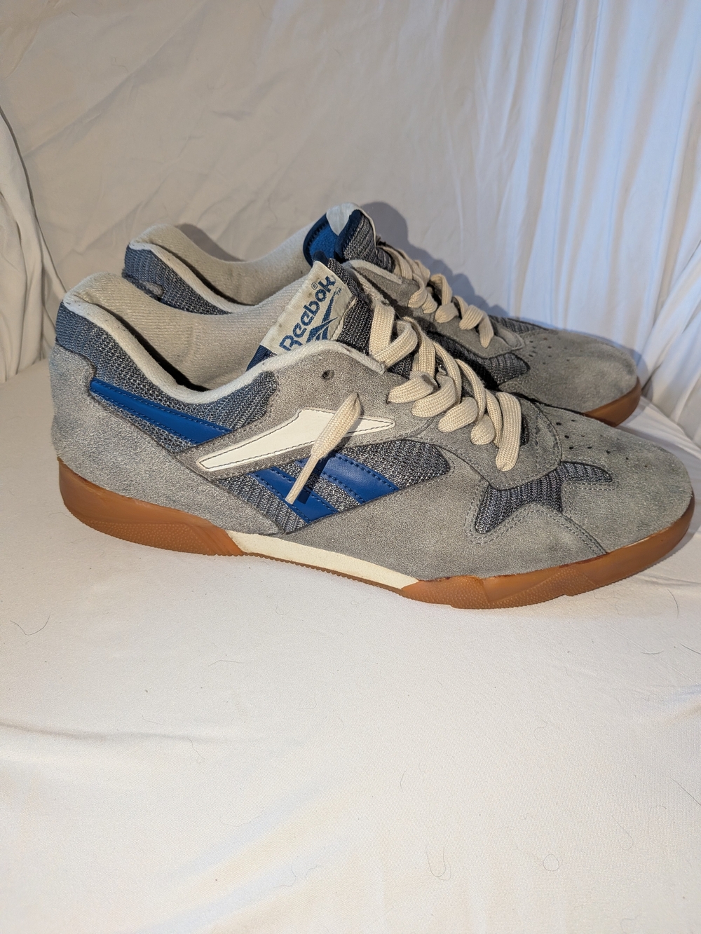 VINTAGE 90's Reebok Men's Grey Suede Sneakers with Blue Accents and Gum Sole